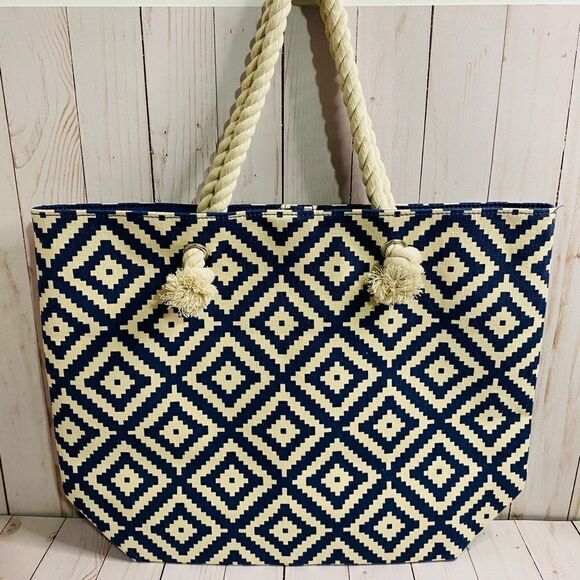 New Summer & Rose Navy and Cream Beach Tote - Picture 2 of 4